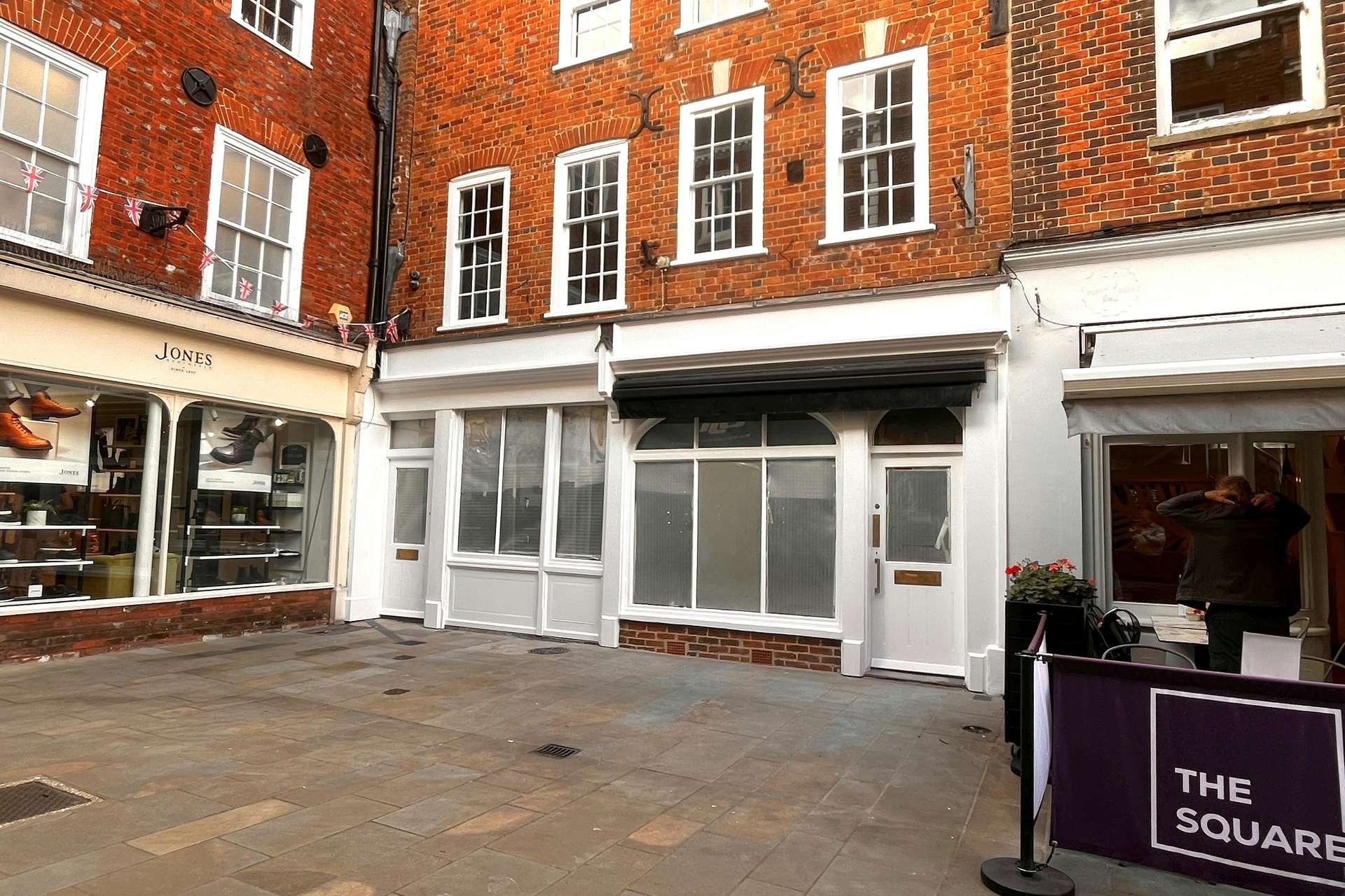 18-19 The Square, Winchester, Hampshire, SO23 9EX