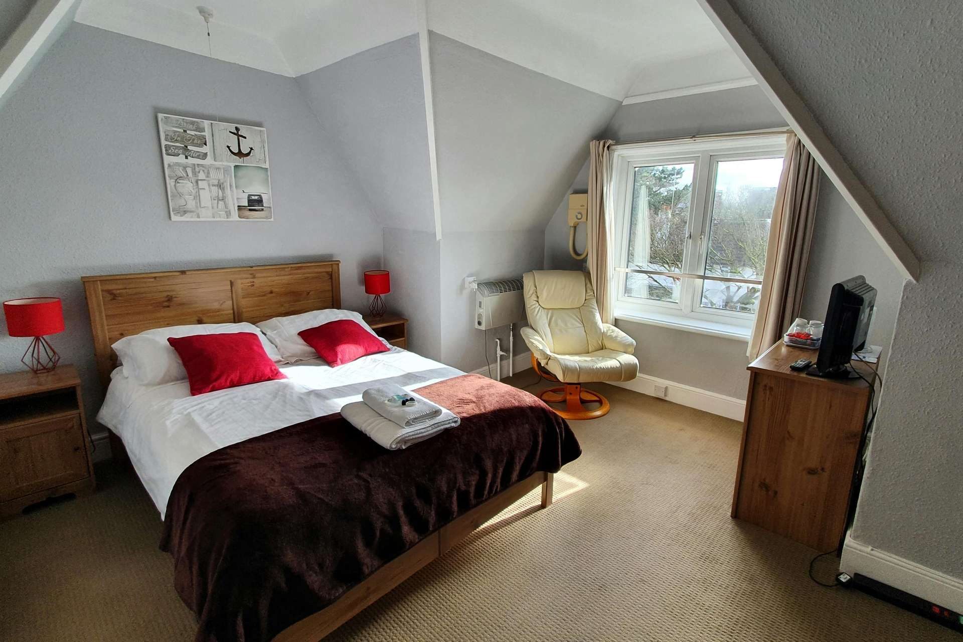 Kingsley Hotel, Bournemouth, Dorset, BH5 1HR