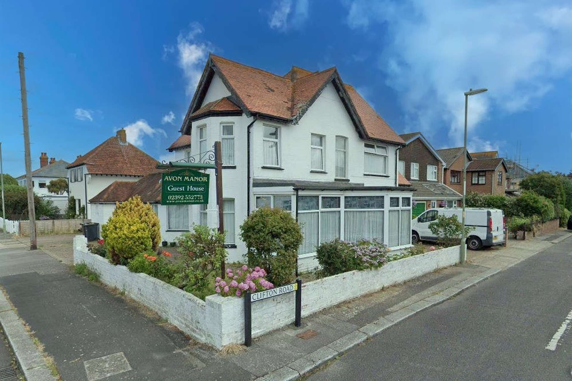 Avon Manor Guest House, Lee-on-the-Solent, Hampshire, PO13 9AS