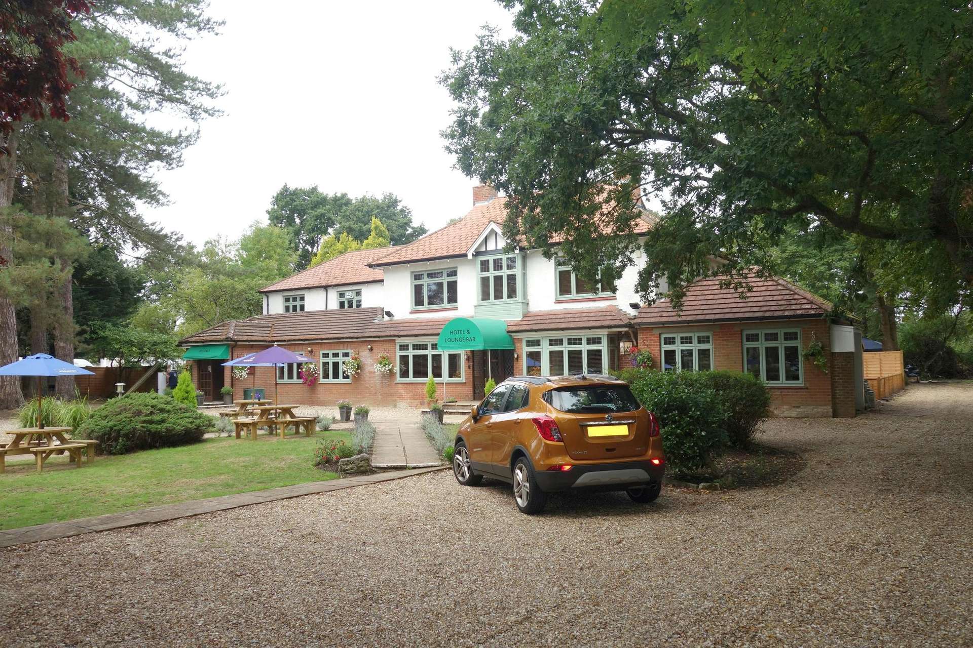 Le Chateau, Southampton, Hampshire, SO40 2NX