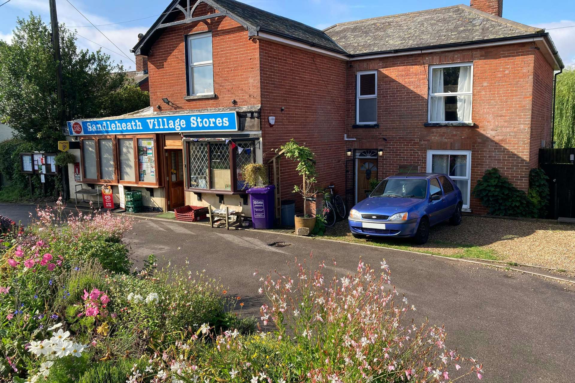 Sandleheath Village Stores, Fordingbridge, Hampshire, SP6 1PP