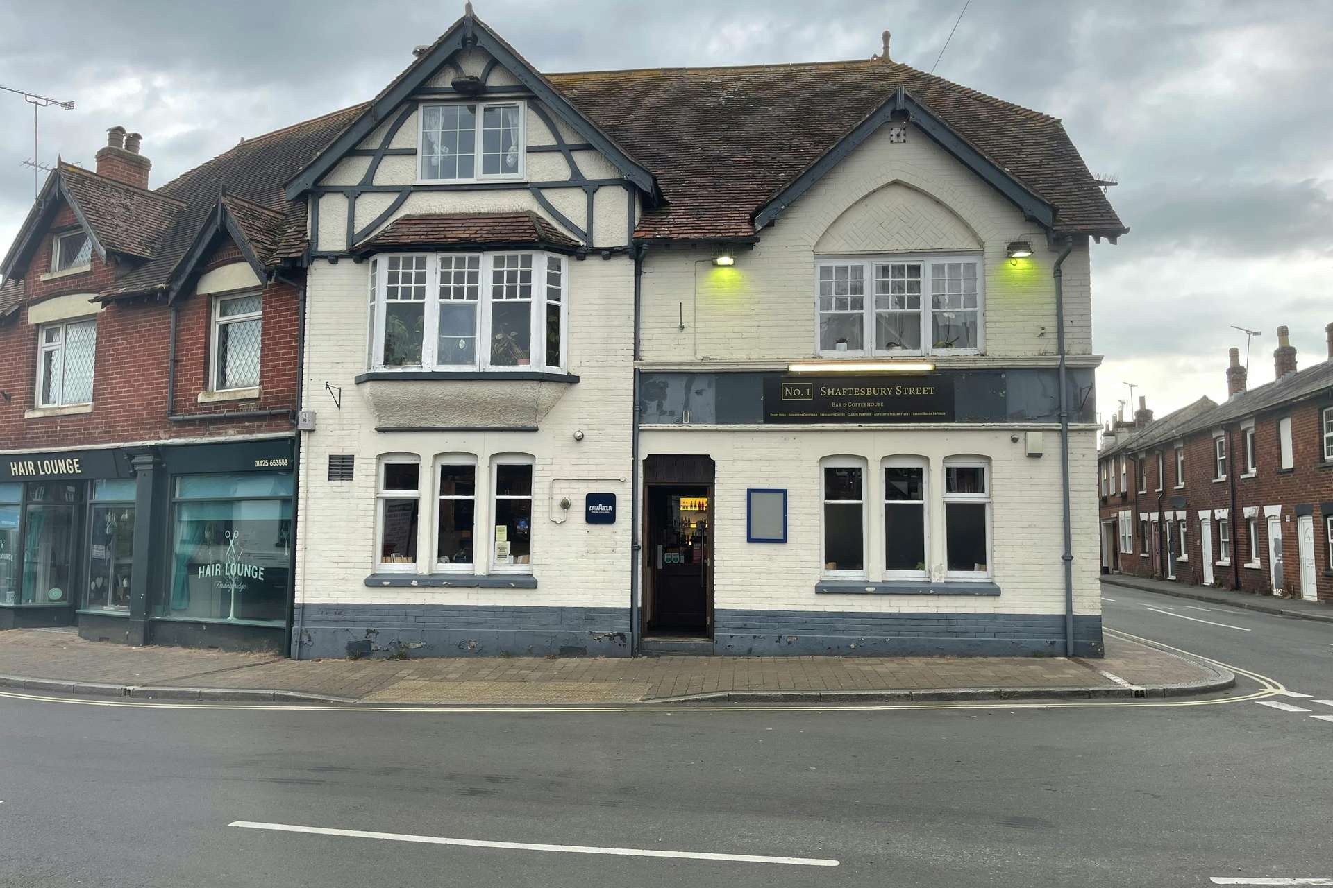 No. 1 Shaftesbury Street, Fordingbridge, Hampshire, SP6 1JF
