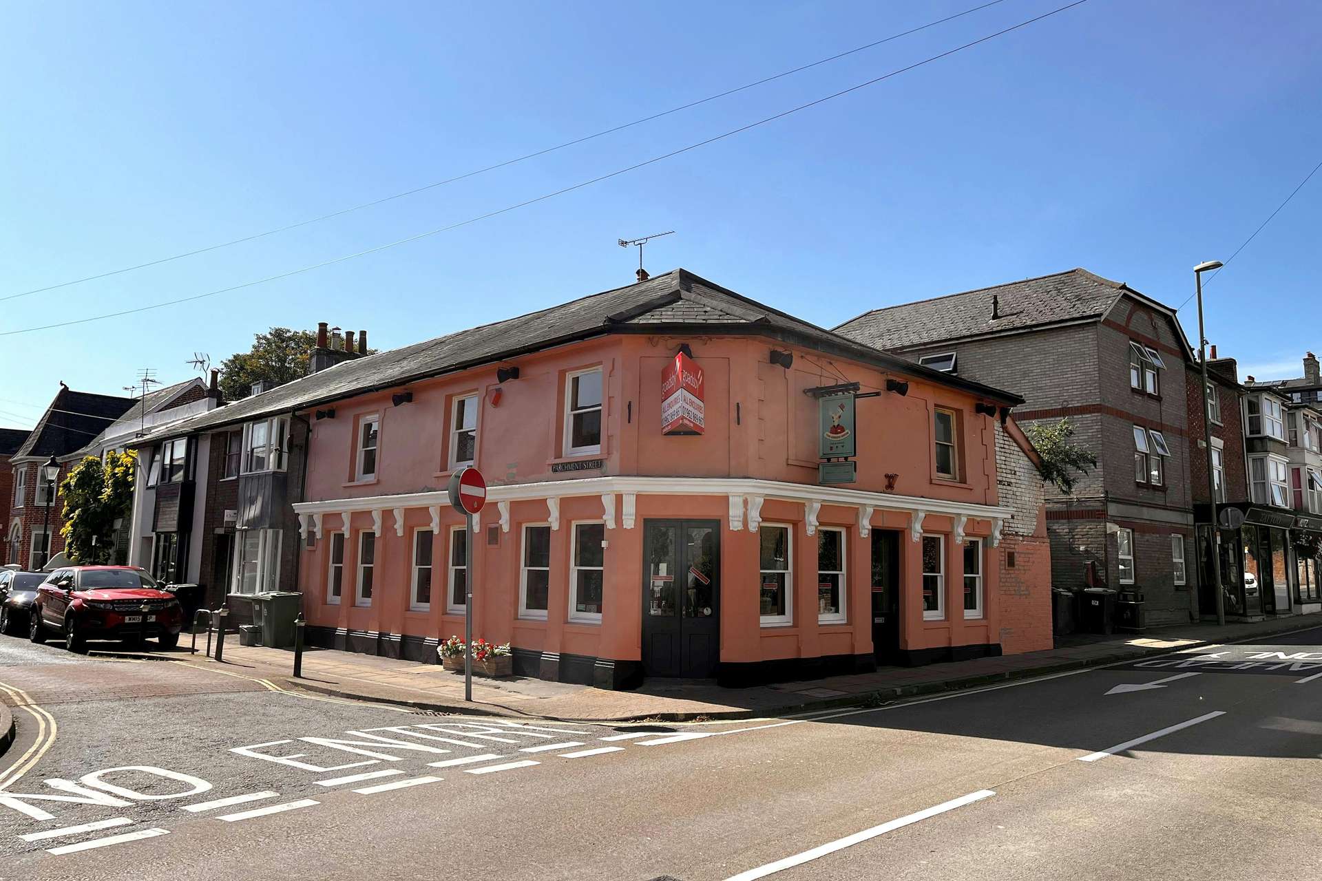 Corner House, Winchester, Hampshire, SO23 8DA