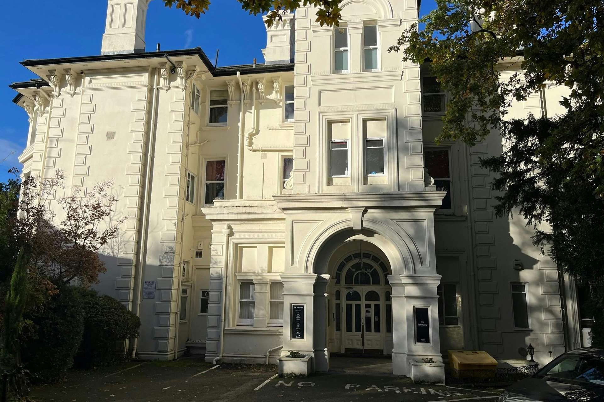 Suite 10, The Sanctuary, Surbition, Surrey, KT6 6DU