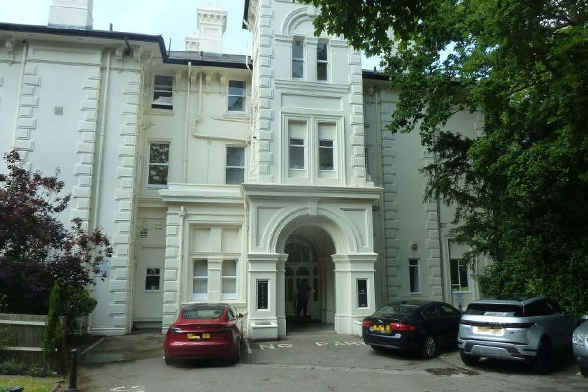 Suite 10, The Sanctuary, Surbition, Surrey, KT6 6DU