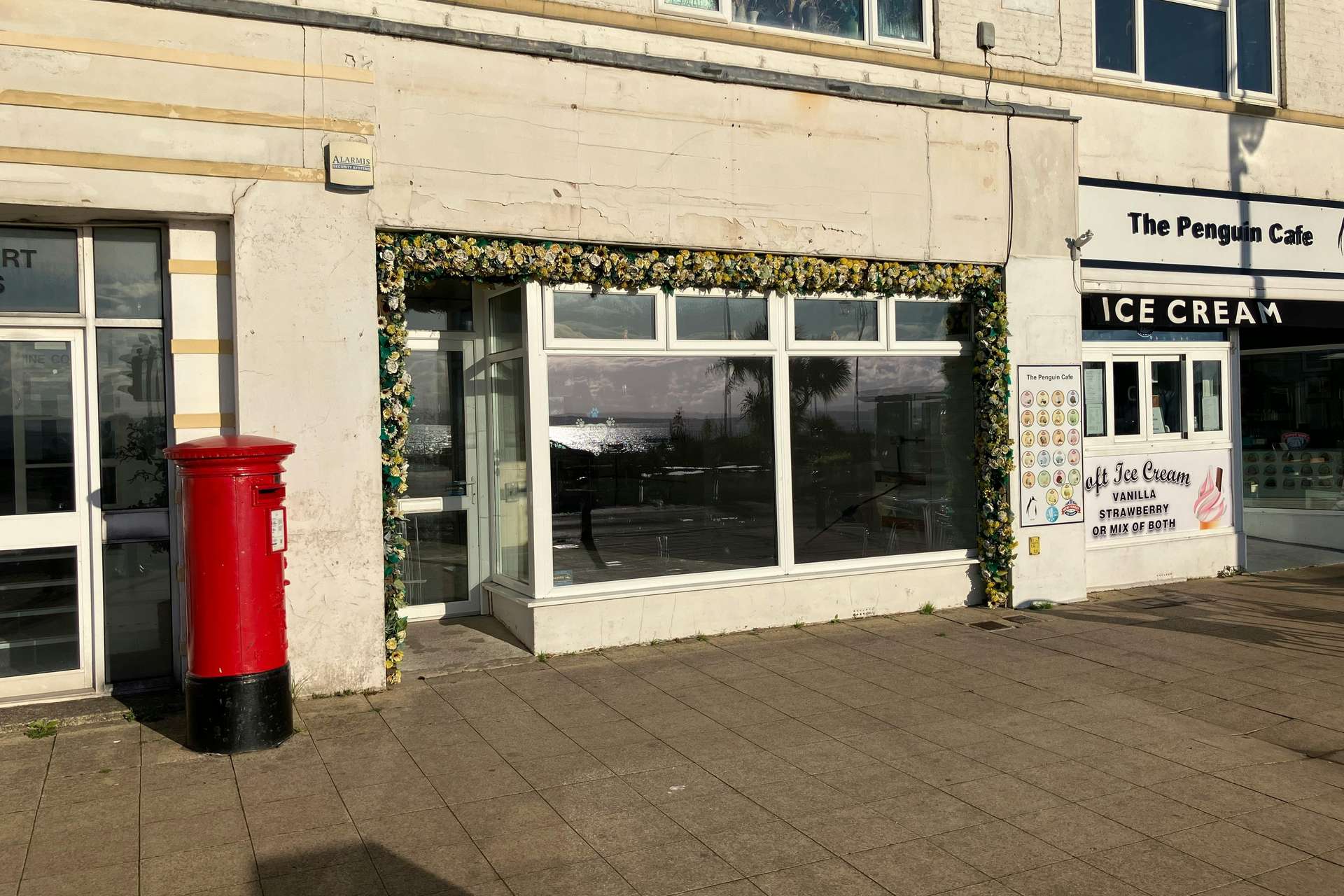 7 Marine Parade West, Lee-on-Solent, Hampshire, PO13 9LL