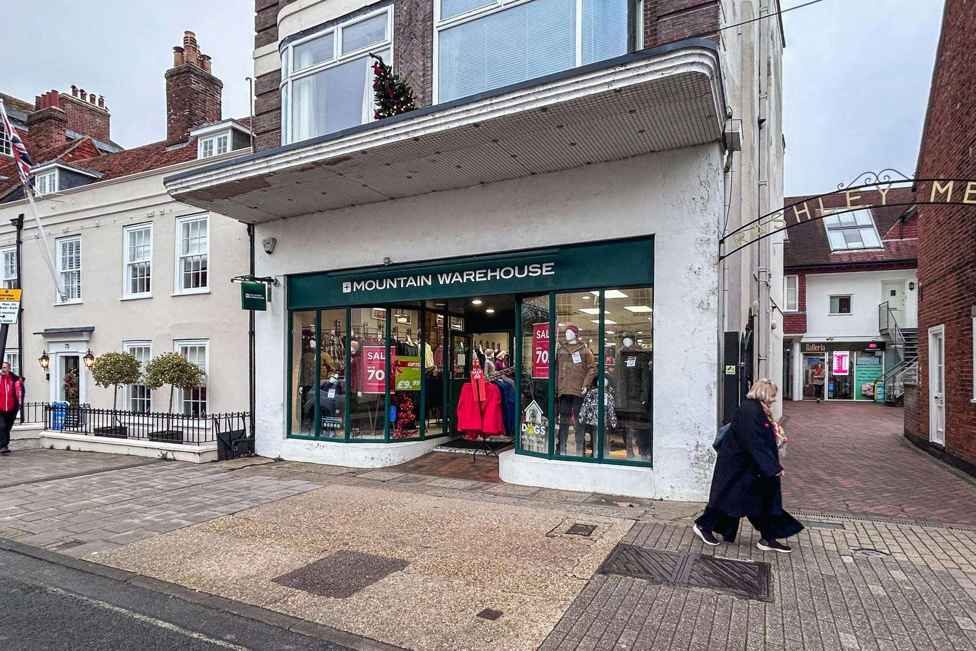76 High Street, Lymington, Hampshire, SO41 9AL