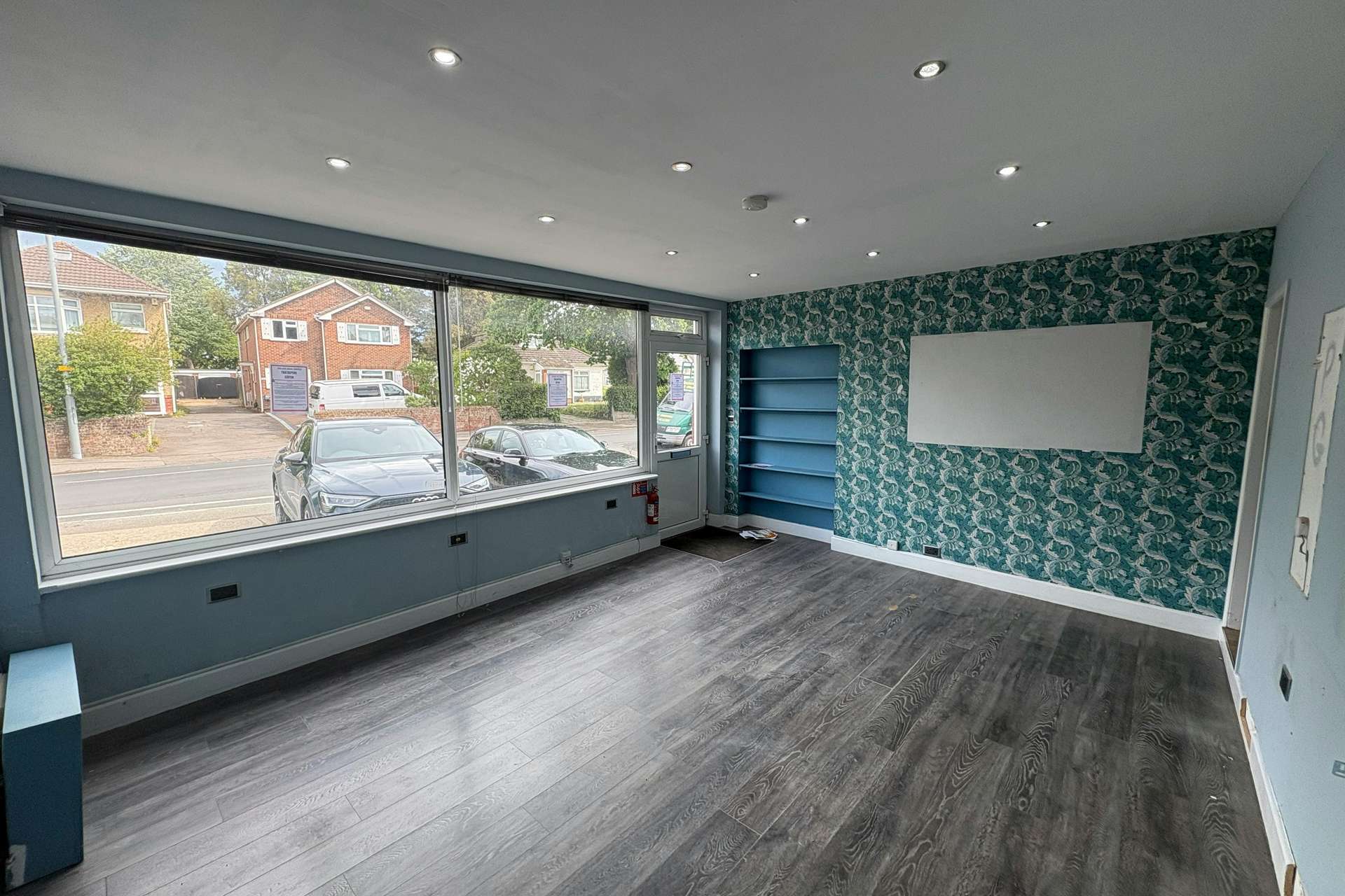60 The Grove, Christchurch, Dorset, BH23 2HB