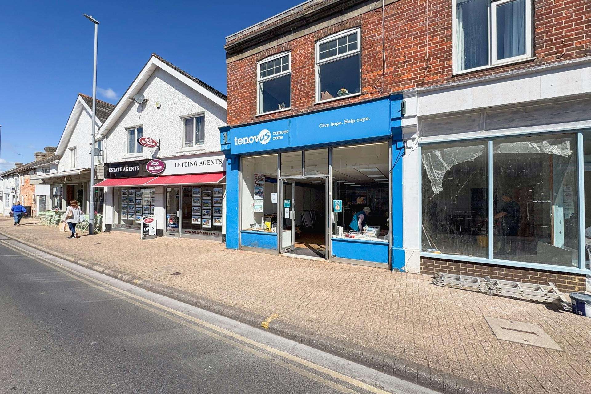 336 Lymington Road, Christchurch, Dorset, BH23 5EY