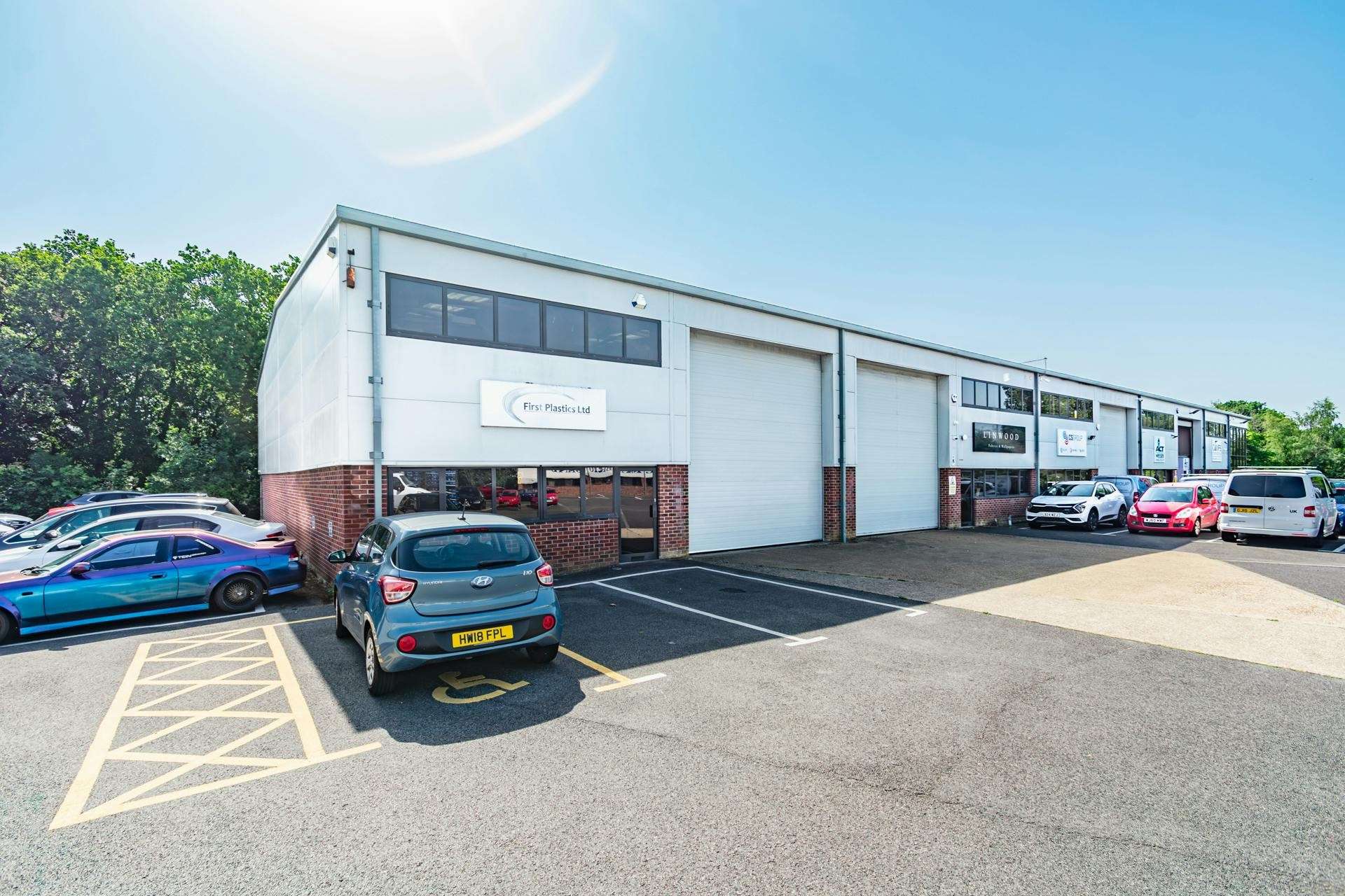 Unit 7, Kingfisher Park, Ringwood, Hampshire, BH24 3NX