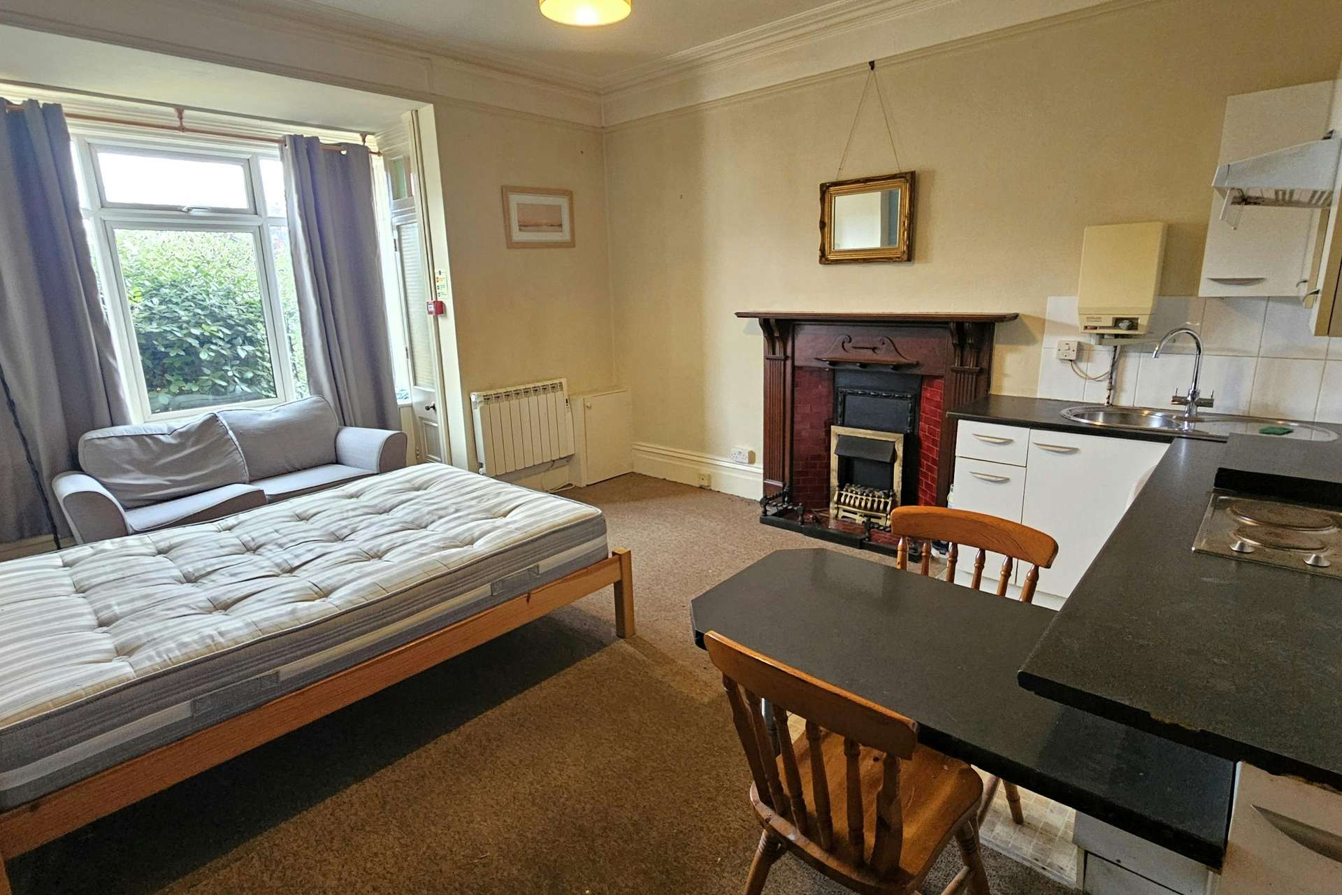 42 Southbourne Road, Bournemouth, Dorset, BH6 5AE