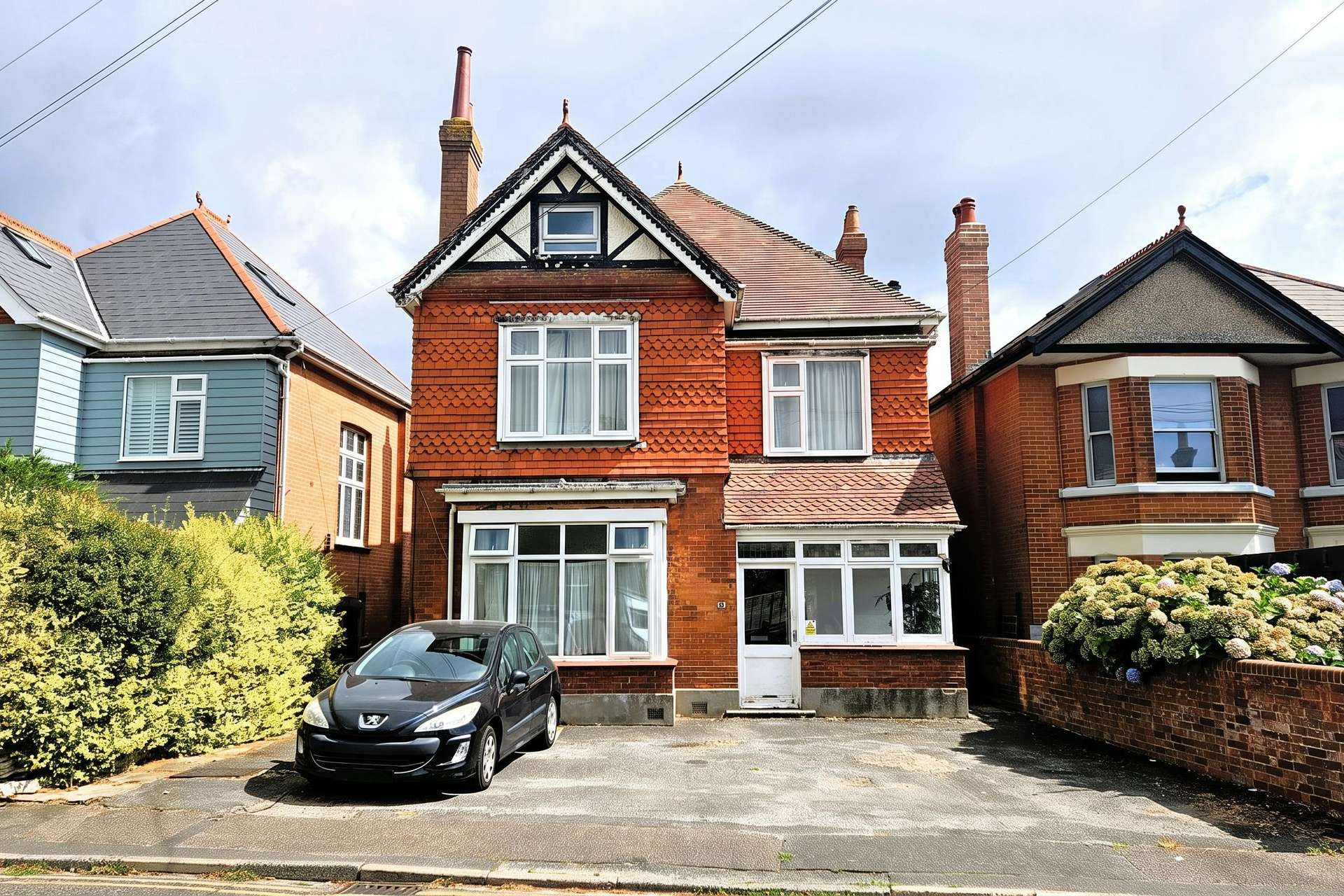 42 Southbourne Road, Bournemouth, Dorset, BH6 5AE