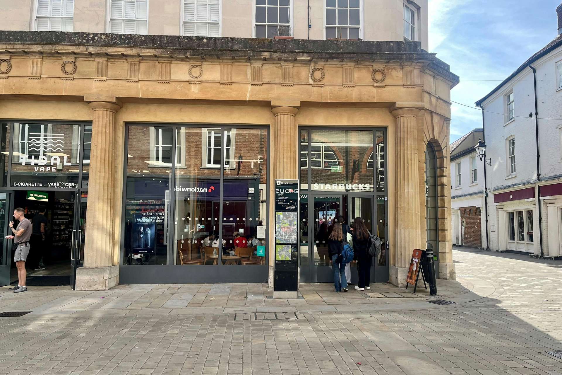 1 Old Market House, Winchester, Hampshire, SO23 9LE