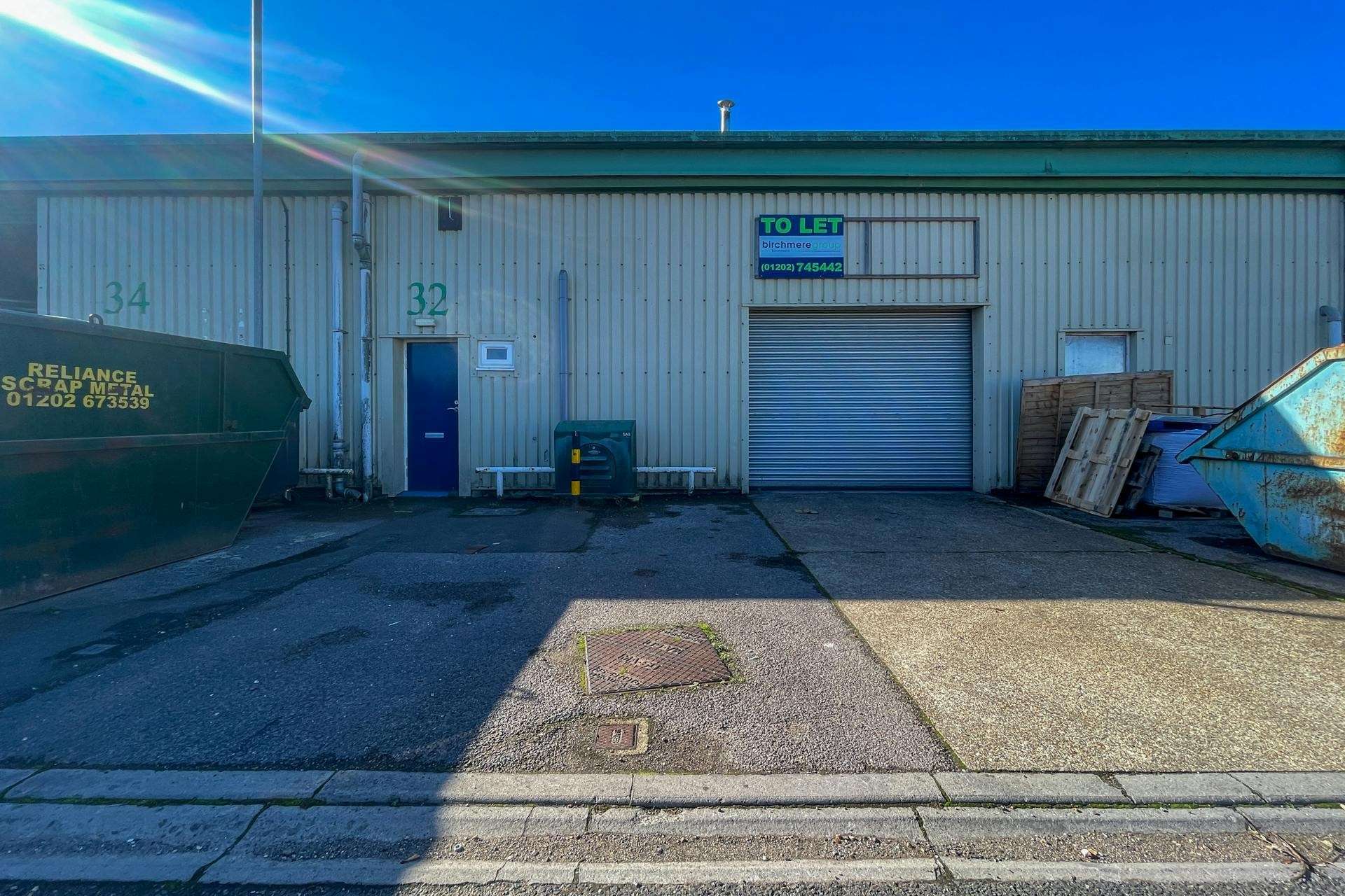 Unit 32, Bridge Street, Bailie Gate Industrial Estate, Ferndown, Dorset, BH21 4DB