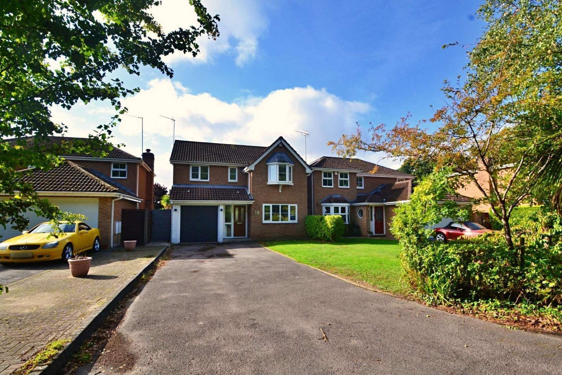 Oakley Gardens, Upton