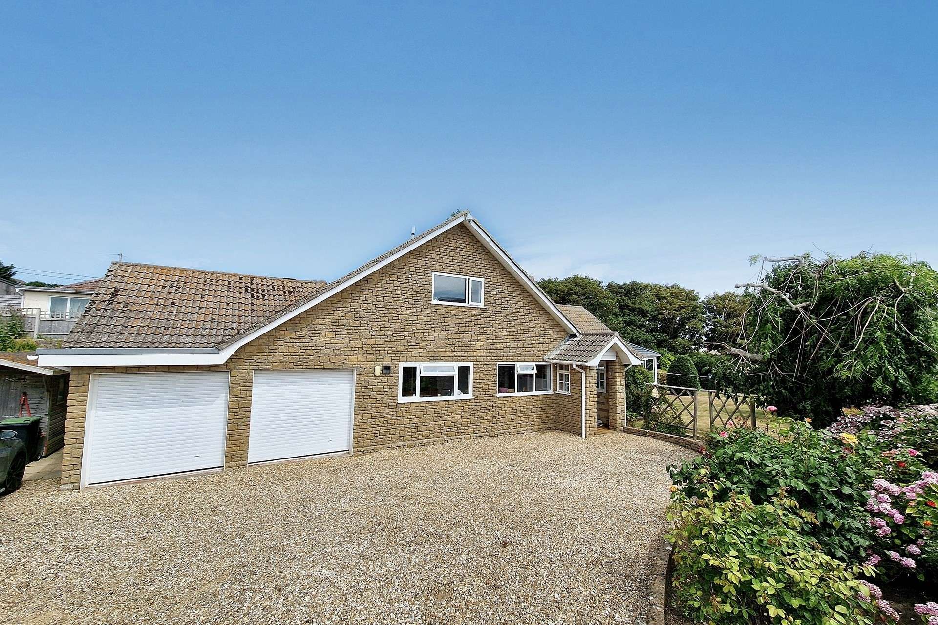 Hill Close, West Bay