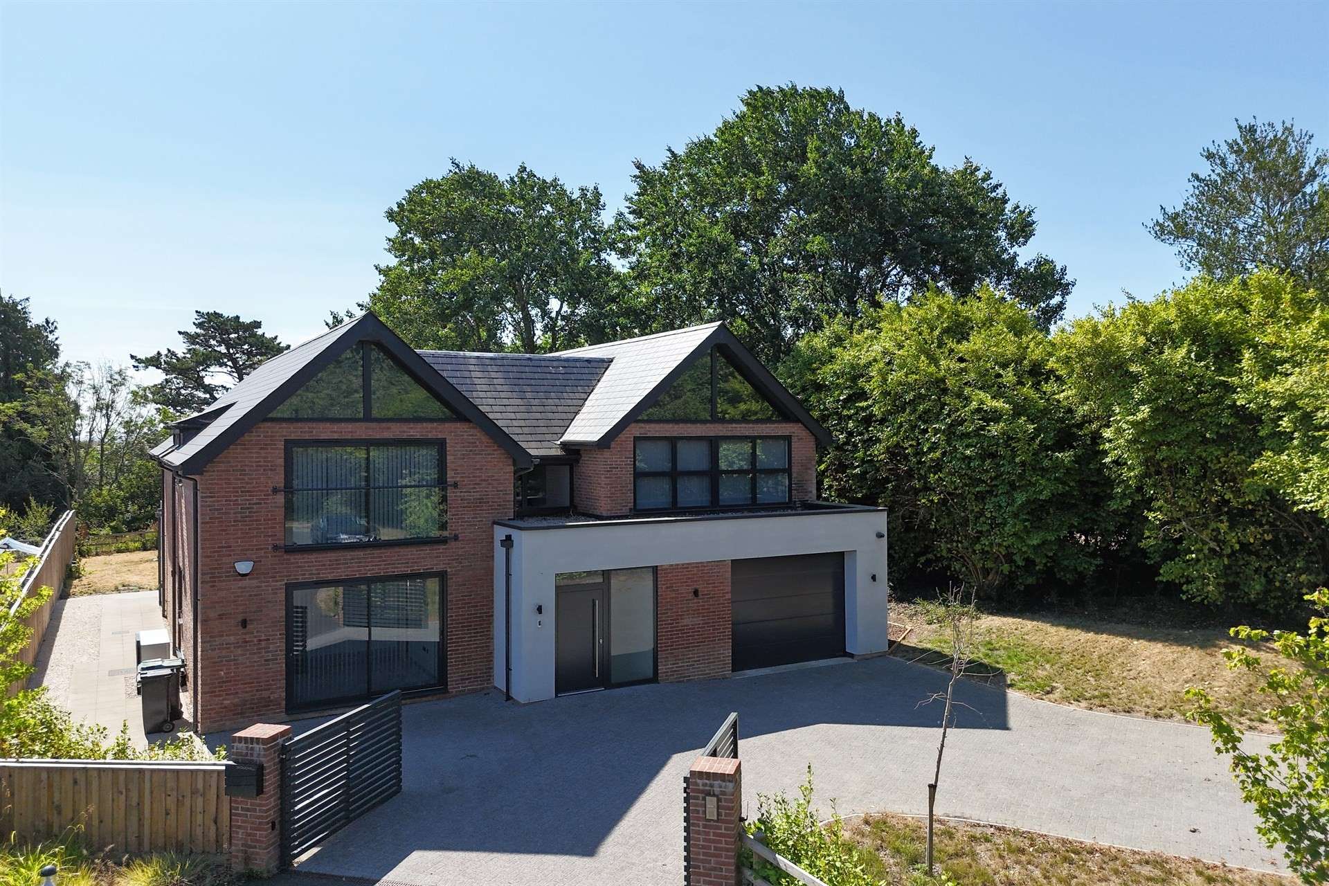 Woodhill, Whytewood Park