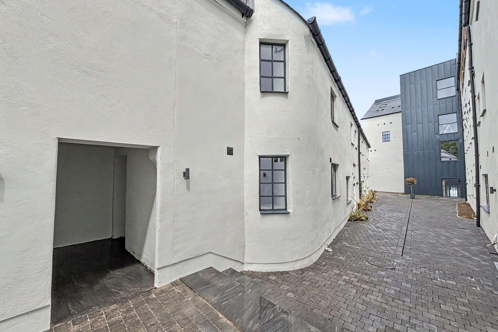 Brewers Quay, Hope Square