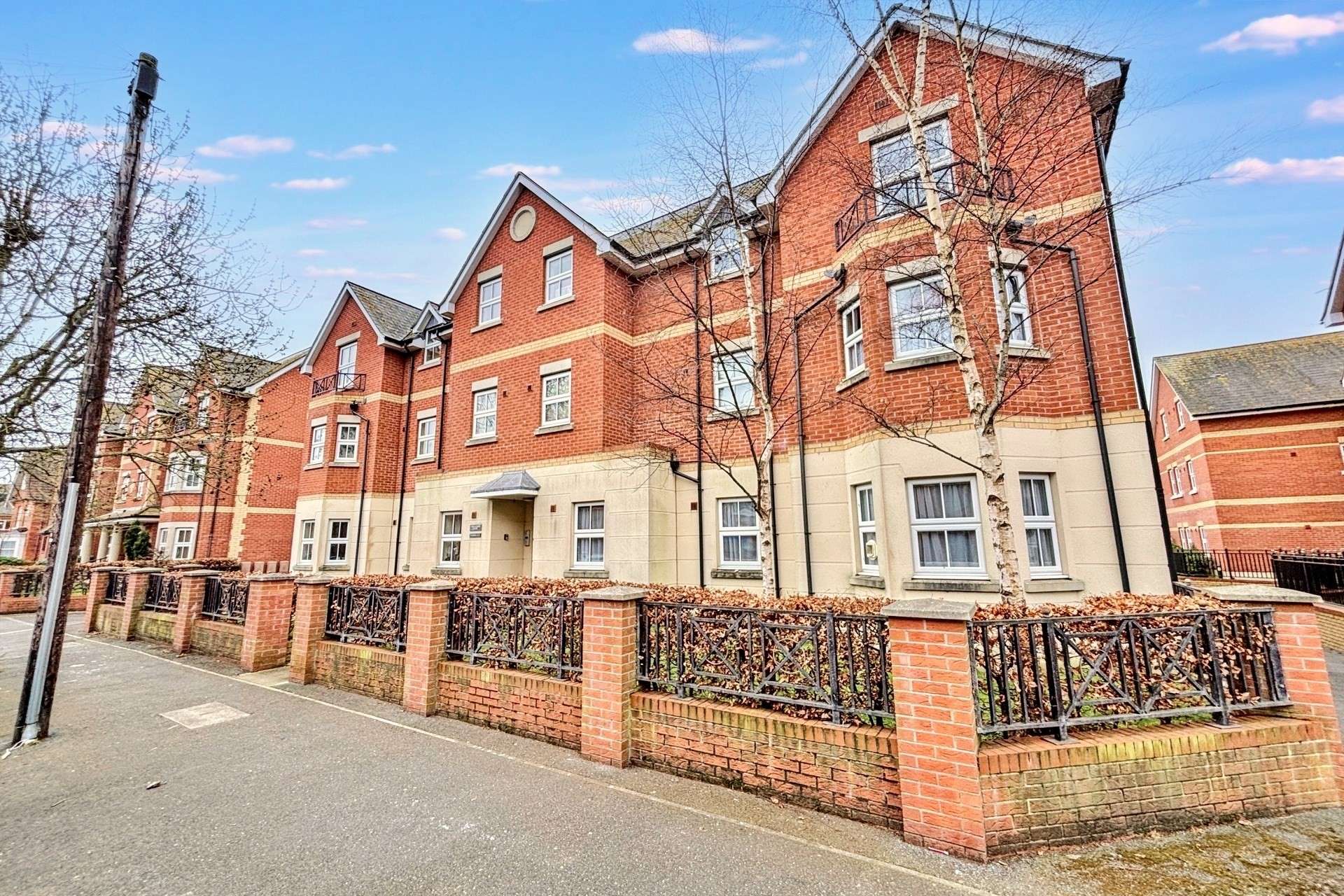 Corallian Court, Kirtleton Avenue