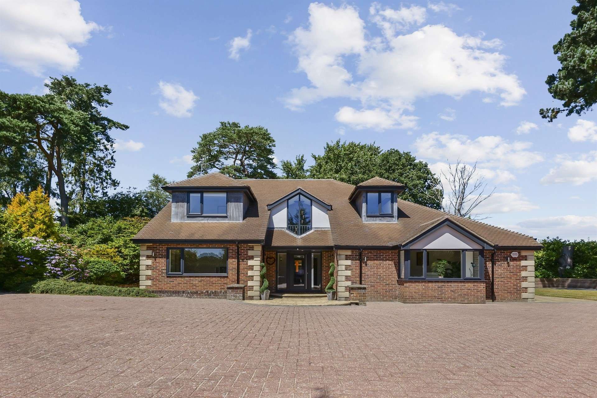 High Park Road, Broadstone