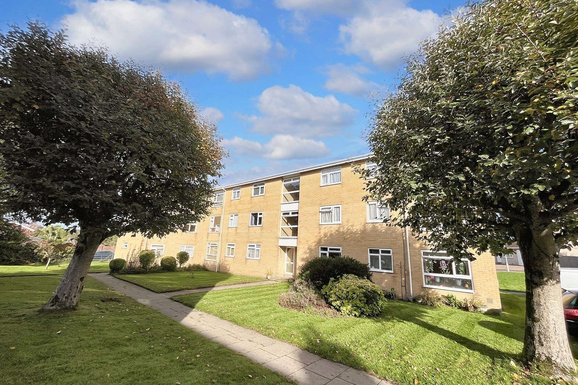 Tangmere Place, Gibson Road