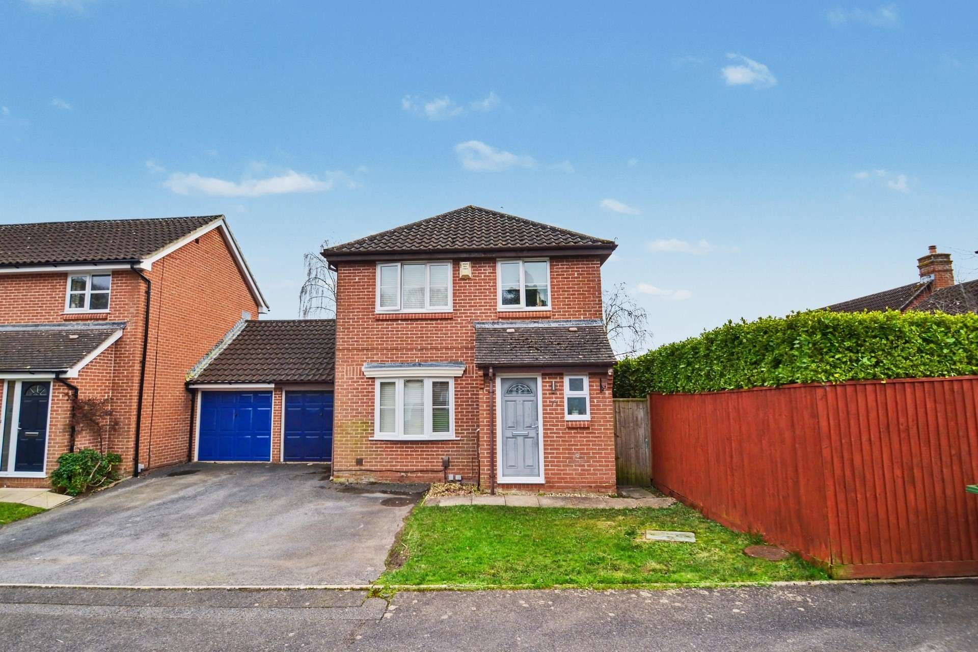 Sundew Road, Broadstone