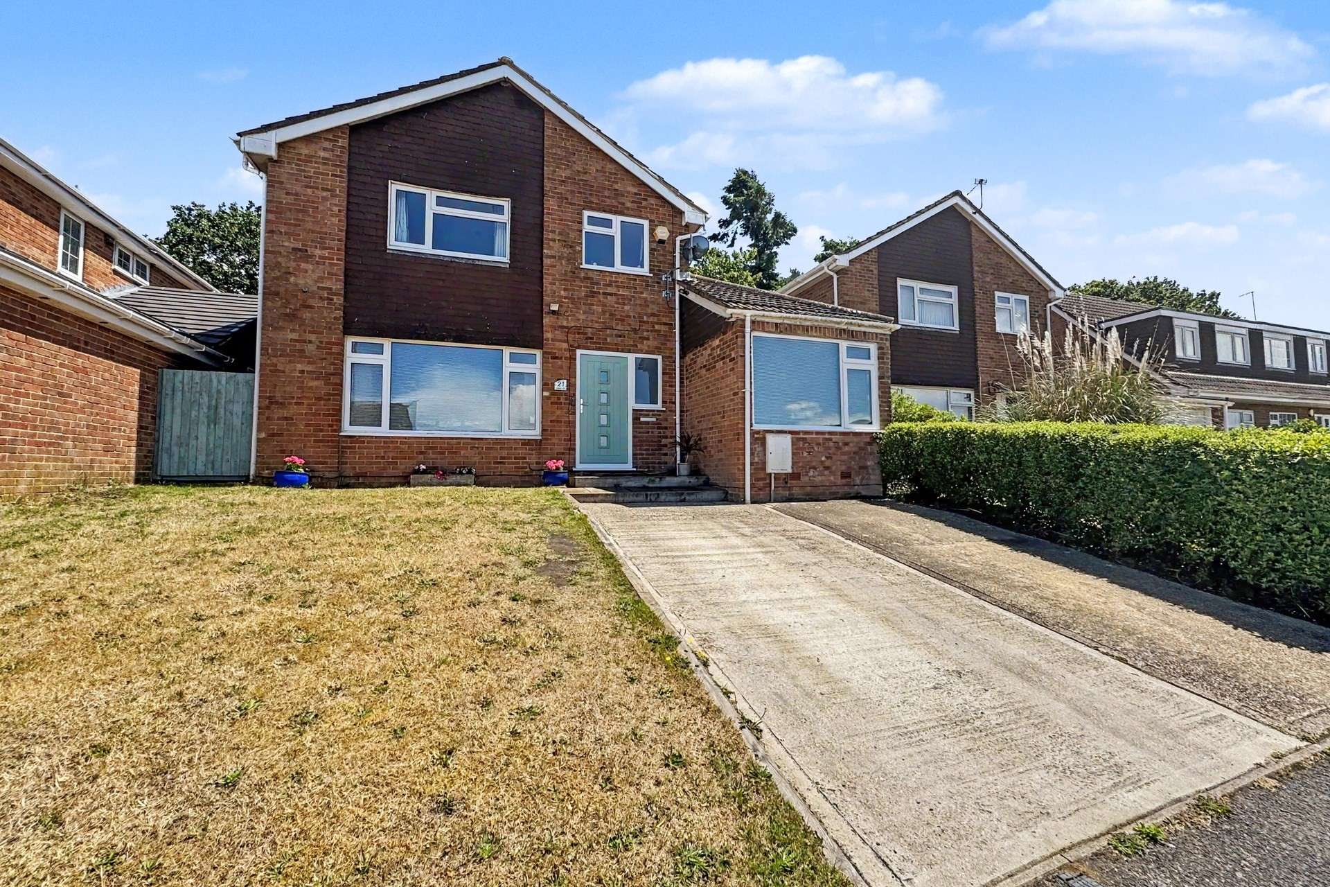 Kestrel Close