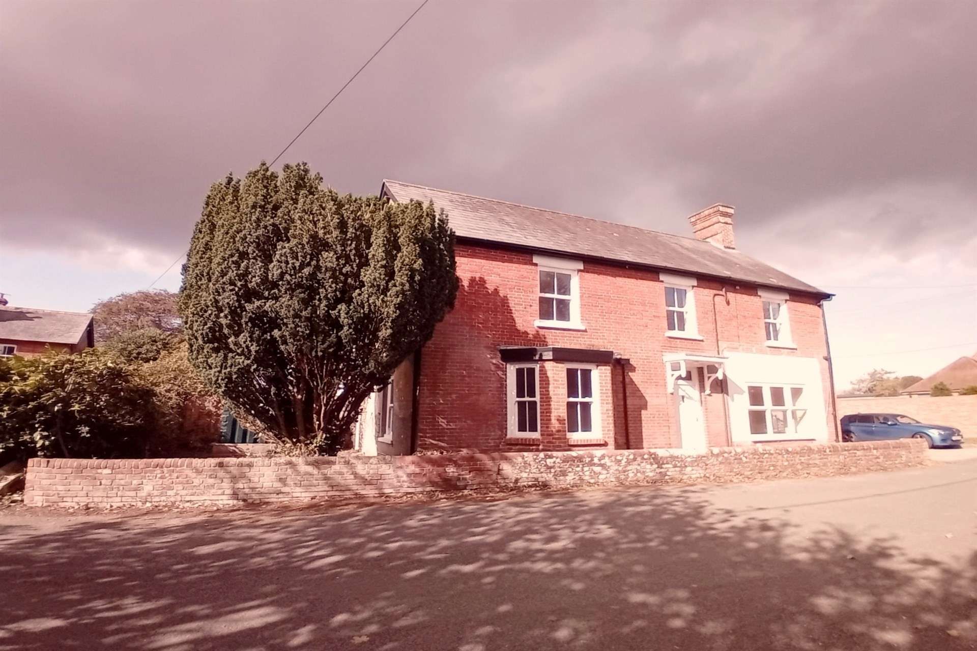 Lower Road