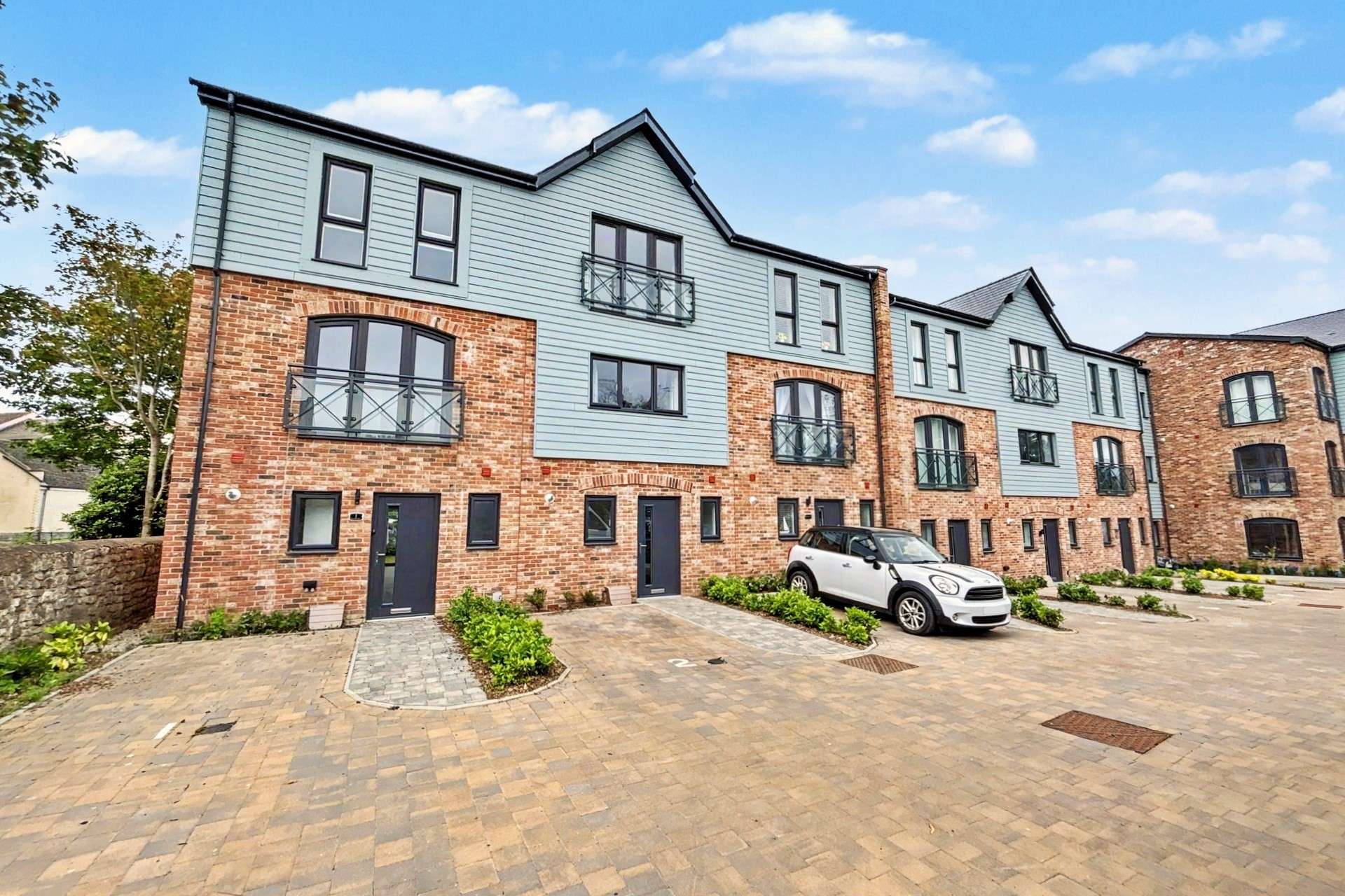 Brewhouse Place, Newtons Road
