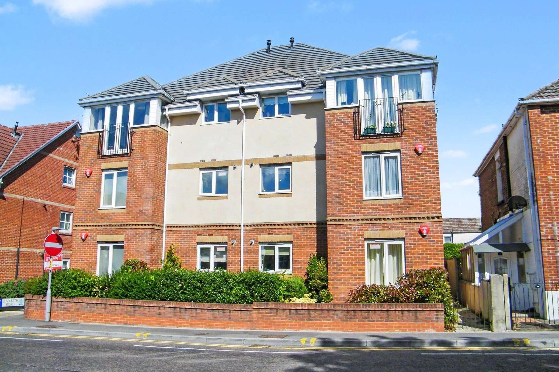 Longfleet Road