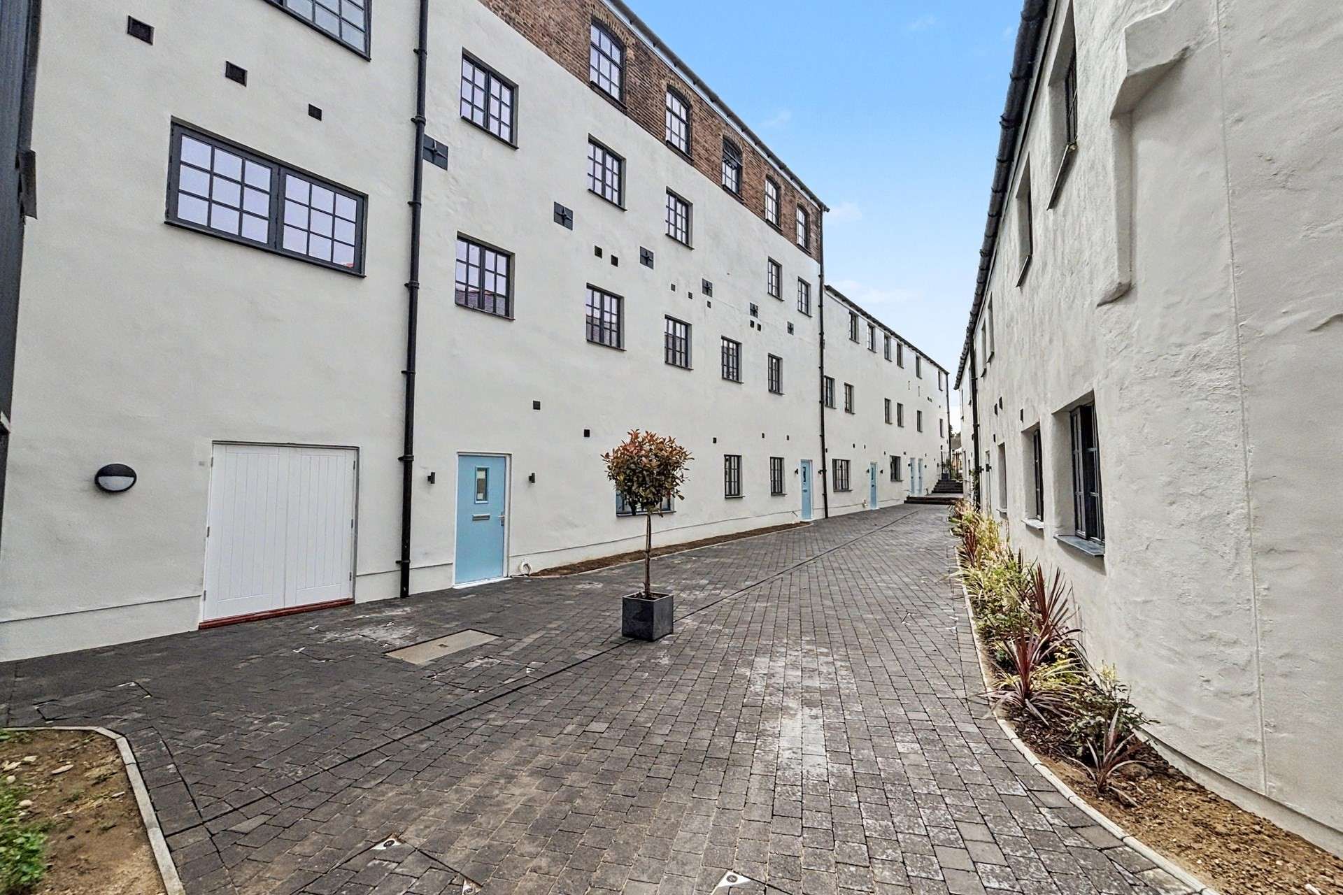 Brewers Quay, Hope Square
