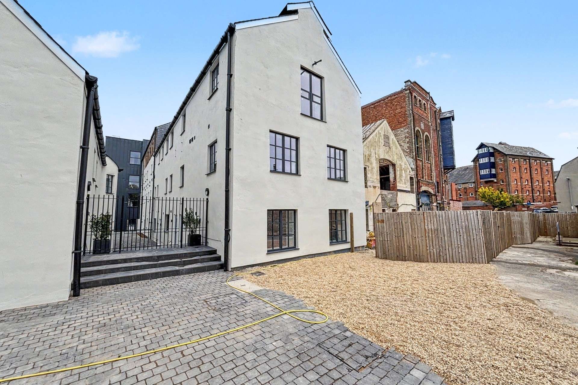 Brewers Quay, Hope Square