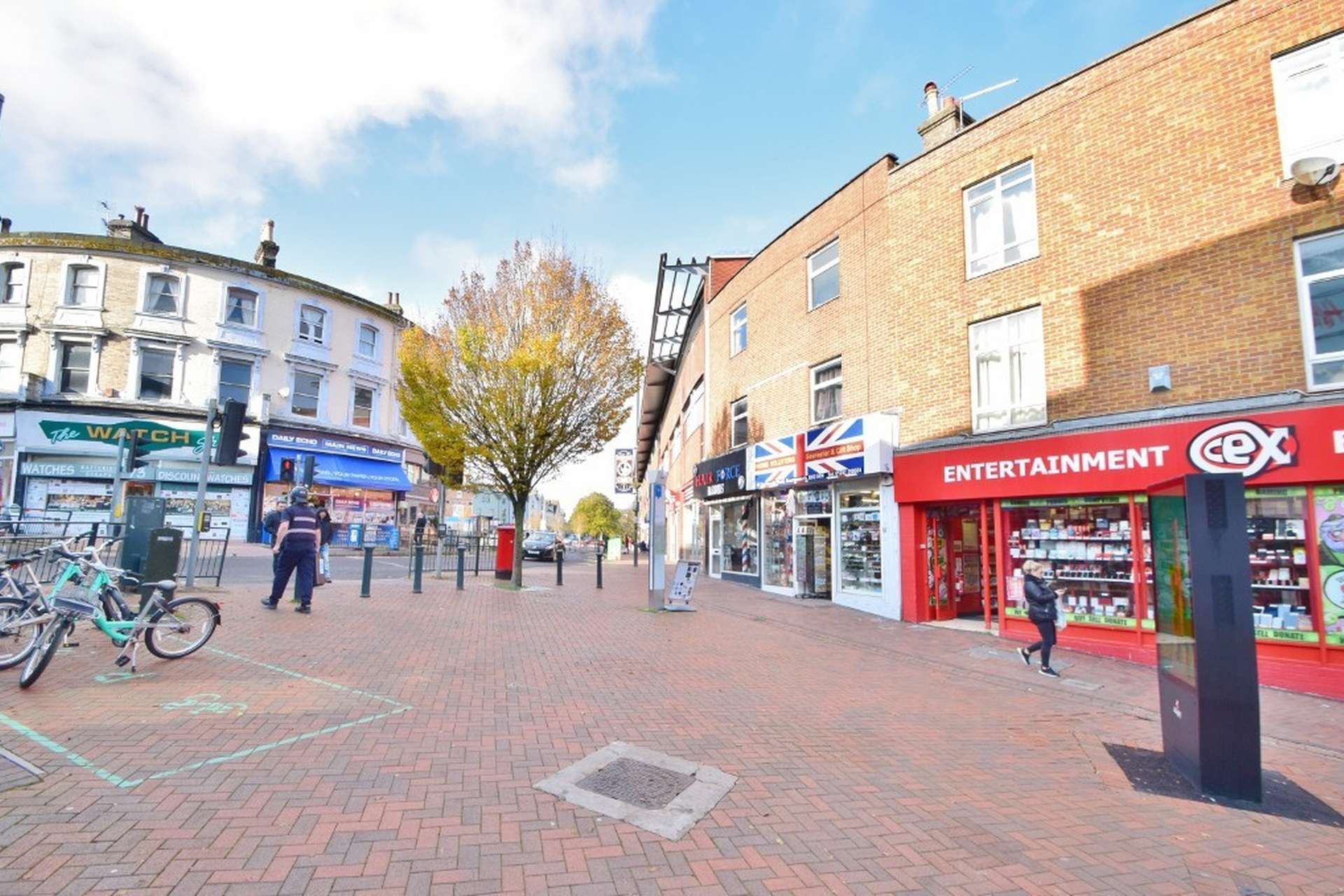 Commercial Road