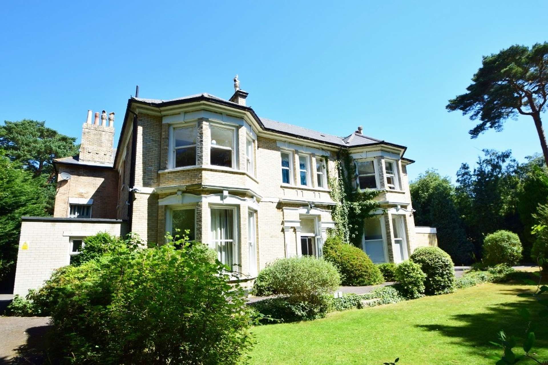 28 Manor Road